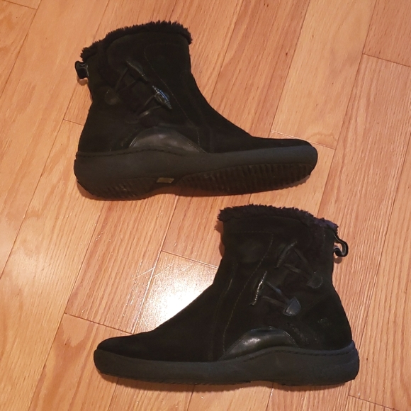 Earth Origins Black Glow Ankle Boots Size 10 - Picture 10 of 11